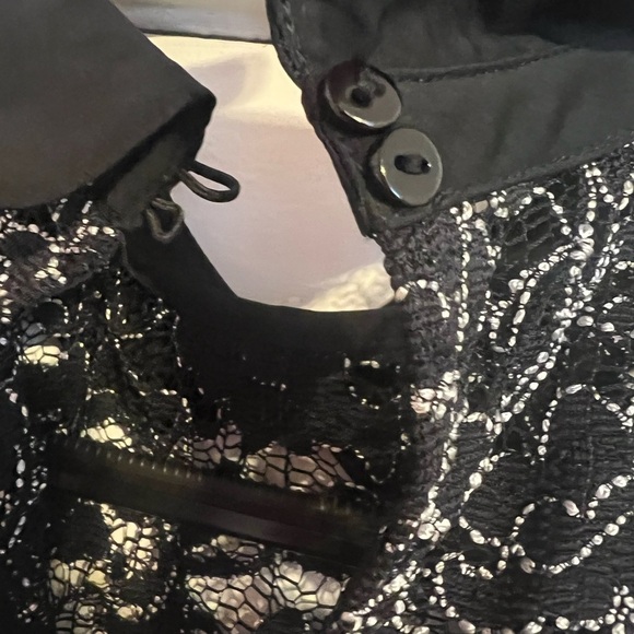 #54 ZARA • UNLINED LACE TOP - Picture 3 of 5